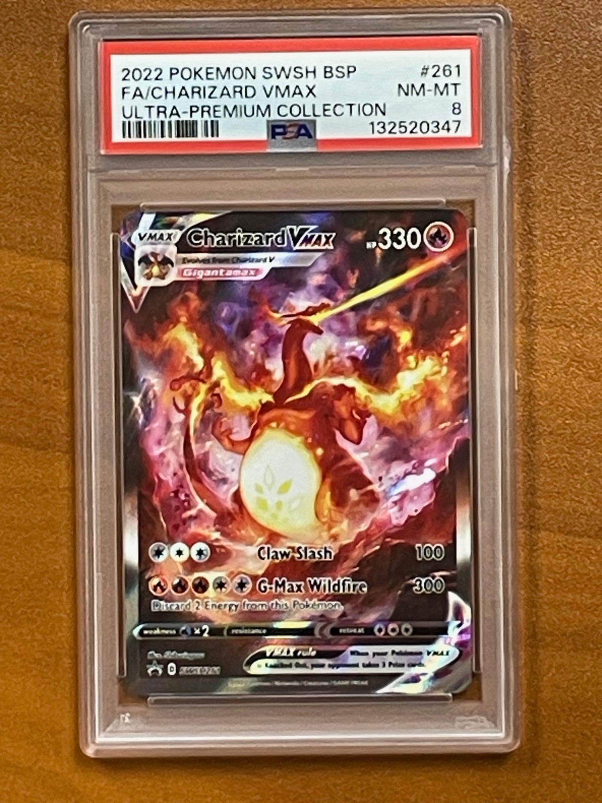 NM/MT PSA 8 Charizard VMAX SWSH261 Holo Promo Pokémon TCG