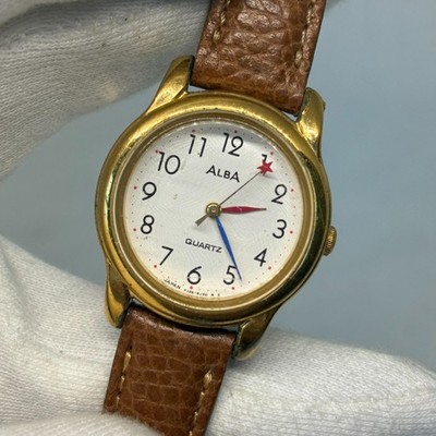 Vintage Seiko Alba Y136-6B70 Ladies  Star Hand  Gold Tone Quartz Watch - Works!