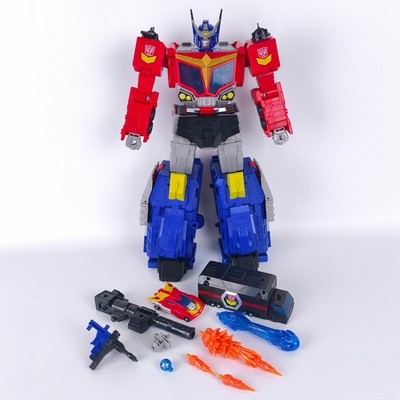 Transformers The Thirteen Star Optimus Prime AOTP Titan Class