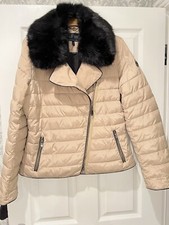 Ladies Armani Jeans Quilted Jacket Faux Fur Collar Size 46/14 Used Twice