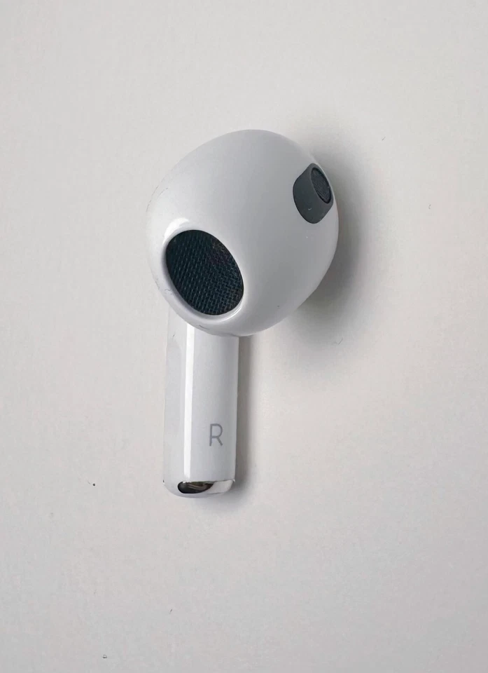 Apple AirPods RIGHT SIDE Replacement 3rd Generation - Image 4 of 4