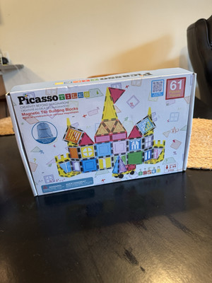 Picasso Tiles 61 Piece New Unopened Building Blocks Stem Construction PT05