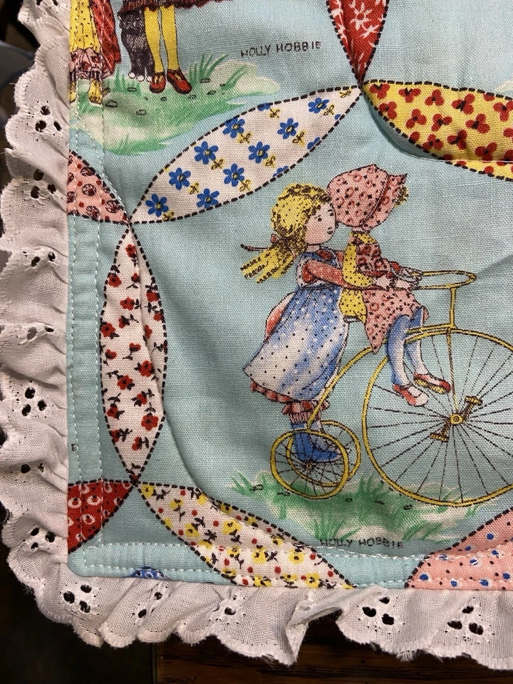 Edredón hecho a mano Holly Hobbie cuna niño 53” X 43” lunares franela trasera Foto 4 de 4