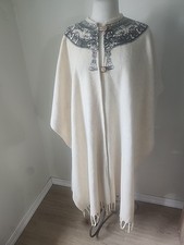 Peruvian Wool cape poncho ivory grey one size C