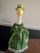 Goose clothes outfit - St. Pat ribbons & shamrocks w/hat lg 24-27" goose