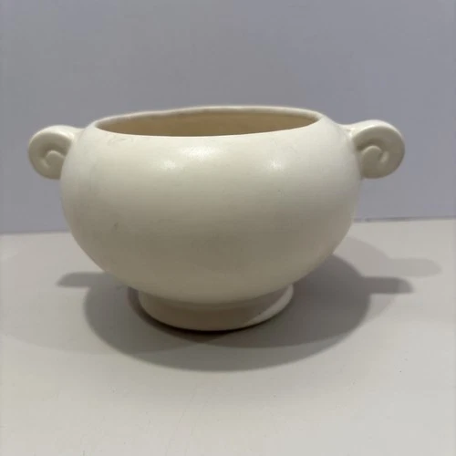 McCoy Pottery Rosaline 452 Planter Bowl White Matte Disc Style Handles. D-46