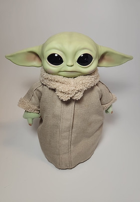 Star Wars Grogu, The Child, Yoda 12inch Figure Battery Motion Mandalorian Toy