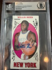 1969 Topps Basketball #60 WILLIS REED RC  BAS BECKETT Authentic Auto STICKER