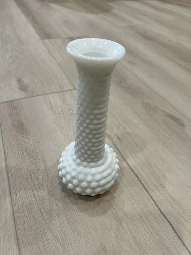 Vintage Fenton White Milk Glass Hobnail Wide Bottom Bud Vase 7.5” Tall-No Chips