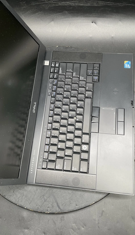 Portátil Dell Latitude E6500 Intel Core 2 Duo Notebook sin disco duro para piezas/reparación Foto 2 de 4