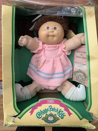 Rare NIB 1985 Cabbage Patch Kids Doll "Gretchen Gloriane" w/ extra CBK outfit!
