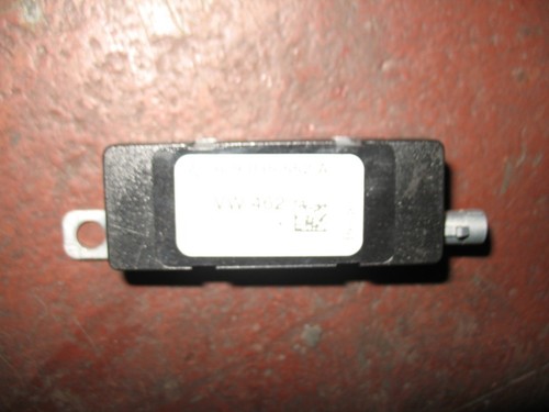 Original VW Passat 3C Variant Antennenverstärker FM A6803 3c9035552a