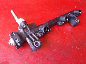 Toyota Yaris XP13 P13 KSP13 1,0l Einspritzleiste 23814-0Q010