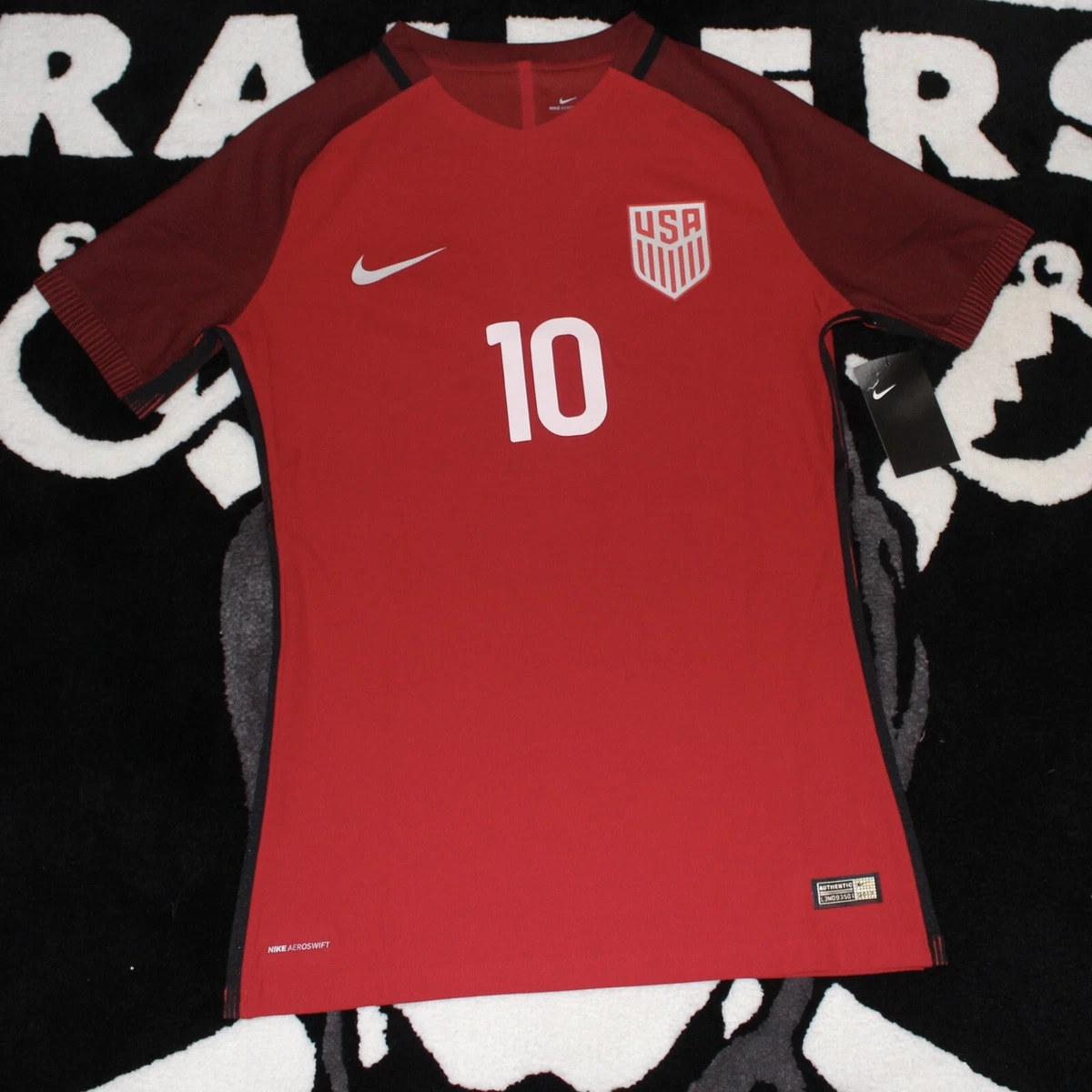 Usa soccer 2025 pulisic jersey