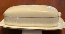 Noritake Cumberland Butter Dish w/ Lid #2225