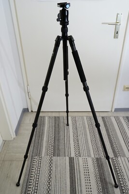 Sirui Carbon Dreibeistativ T-1204X + Kugelkopf K-10X + TY-C10,sehr guter Zustand