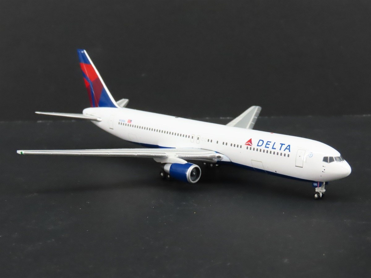 Gemini Jets 1:400 Delta Air Lines Boeing 767-300 N125DL