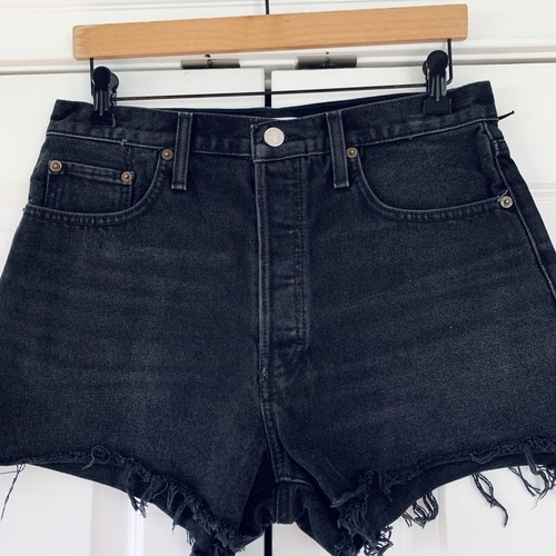 Re/Done 70s High Rise Short Black Denim Cut Offs Denim Button Fly NEW Size 30 - Picture 2 of 8