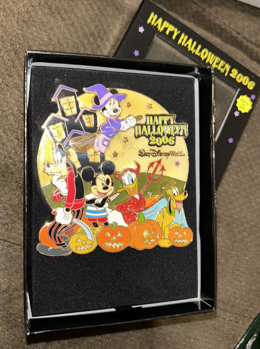 Disney's Halloween 2006 限定版ピンバッジ DisneyStore HALLOWEEN