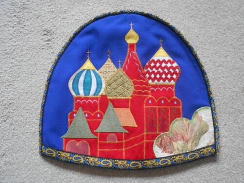 ST BASIL'S CATHEDRAL MOSCOW vintage hand made tea cosy fabric cover, TEA COZY - Photo 1/4