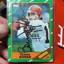 Topps 1986 Bernie Kosar Autographed Rookie Card #187 Cleveland Browns. rookie card picture