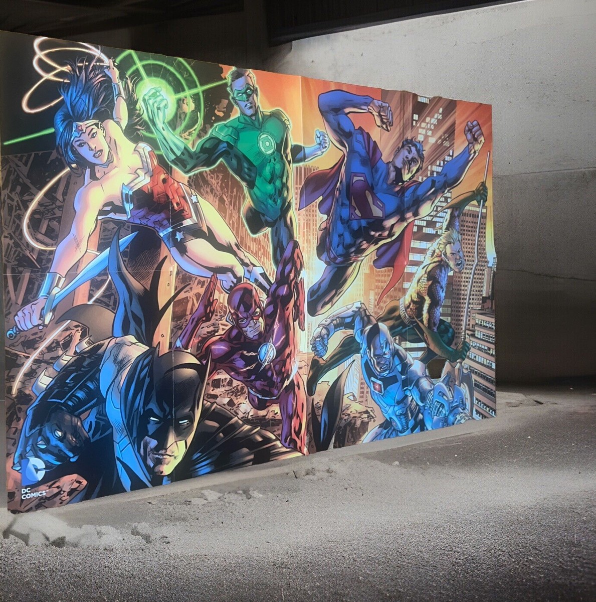 JUSTICE LEAGUE POSTER (NEW) 22x34/SUPERMAN/CUBORG/WONDER WOMAN