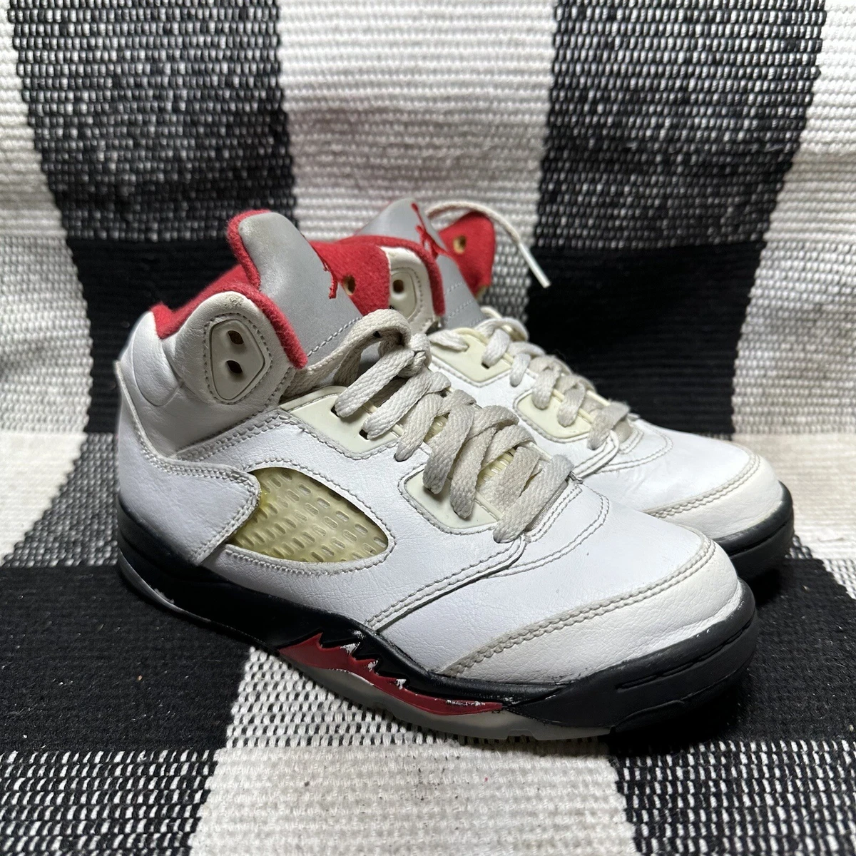 Nike Air Jordan 5 V Retro Fire Red Boys Size 13C 440889 102