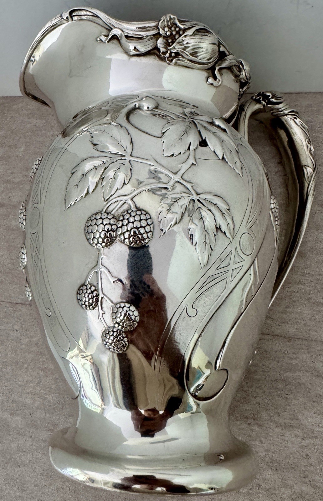 DOMINICK HAFF STERLING ART NOUVEAU WATER PITCHER CHASED RASPBERRY BRANCHES 50OZT