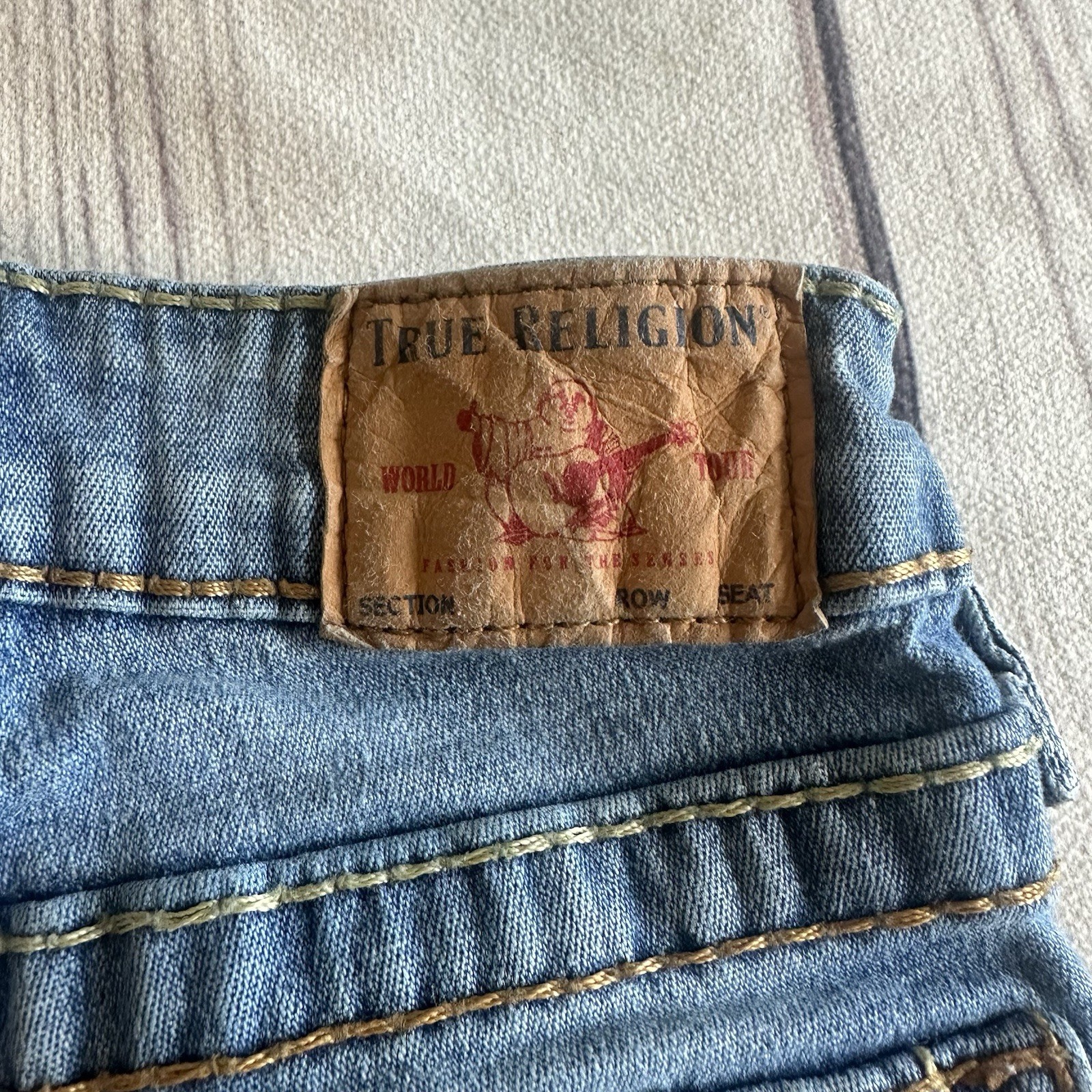 Picture 2 of 9