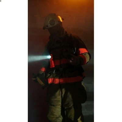90545 Survivor 175-Lumen Alkaline Safety-Rated Firefighter Right Angle Flashl...