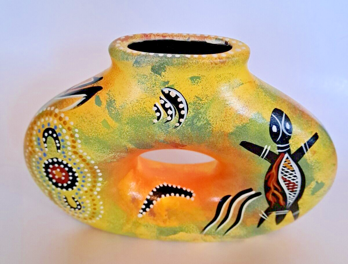 UNIQUE AUSTRALIA ABORIGINAL ART VASE WILD ANIMALS BY LEONIE ROSER