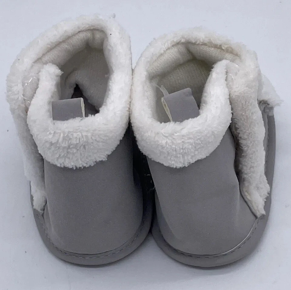 Child of Mine By Carter's Botas Infantiles Gris Cachorro Perro Infantil Talla 3-6 Meses Nuevas sin Etiquetas Foto 2 de 4