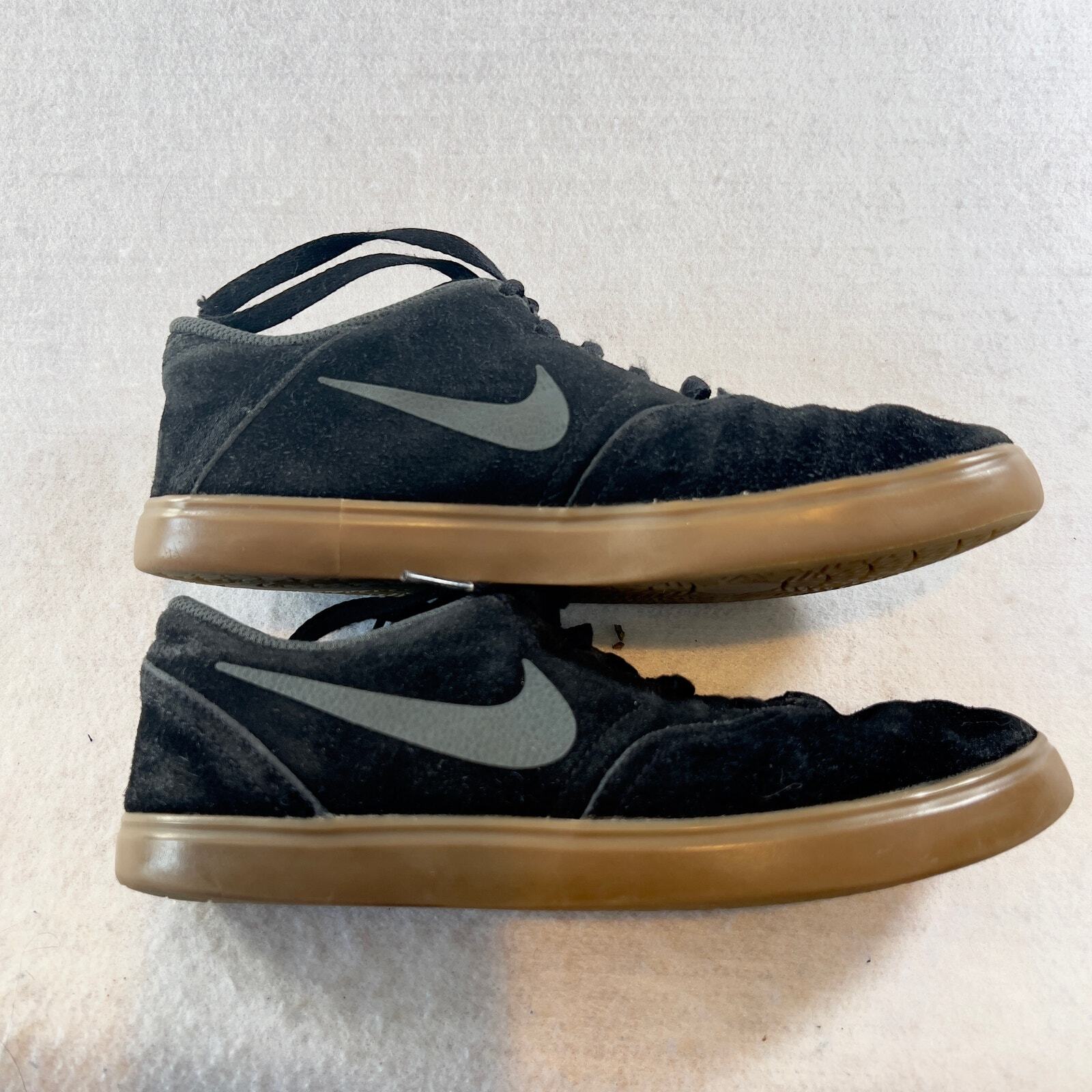 Sneakers Nike Men's 6 SB Check Solar Low Top 705265-003 Black w/ Gum Sole-image