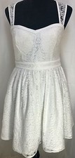 Minuet Sexy Sleeveless Flared Lace Dress in Size M in White with Lining