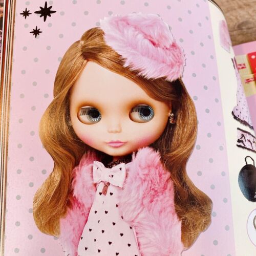 Takara Tomy Neo Blythe CWC Limited LIL' Heart Milk Blythe Doll New Unopened - Picture 3 of 15