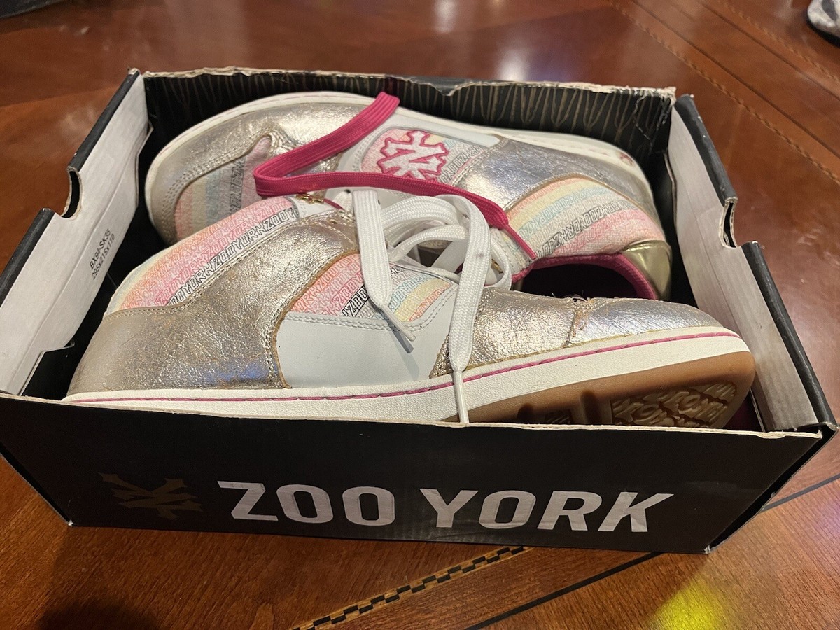 NEW IN BOX Zoo York Womens High Top Shoes Lace Up Gold White Pink