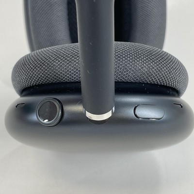 AirPods Max USB-C Midnight Blue - Excellent Condition w/ Smart