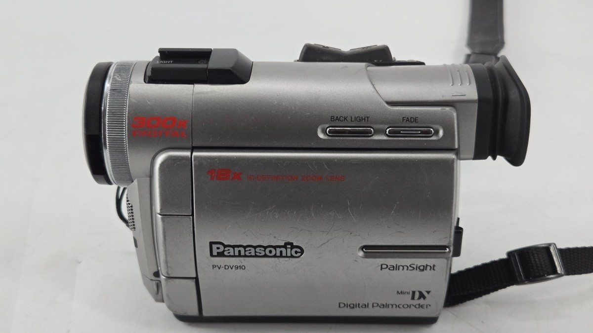 【ENGLISH】 PV-DV910 MiniDV Panasonic 410 Panasonic PV-DV910 DIGITAL PALMCORDER - Camera Only | eBay