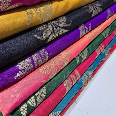 Floral Gold Jacquard Banaras Brokat Kleid Handarbeit Stoff 44'' Meterware