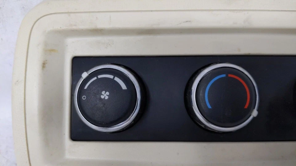Dodge Grand Caravan 2008-2010 calefacción aire acondicionado control de clima temperatura fabricante original PMUZM Foto 3 de 4