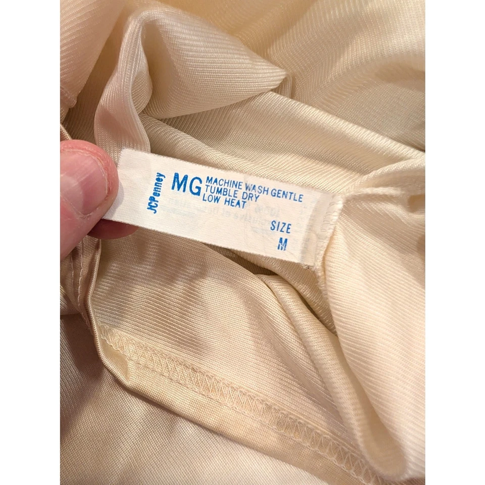 Vintage JCPenney Nylon Antron III Lace Trim Half Slip Skirt Ivory M 80s - Image 3 of 4