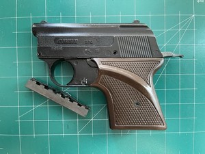 Vintage Toy Cap Domino 310  Blank Starter  .22 ( Untested)