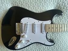 EastCoast ST1 Stratocaster-Style Electric Guitar Black Maple Fingerboard