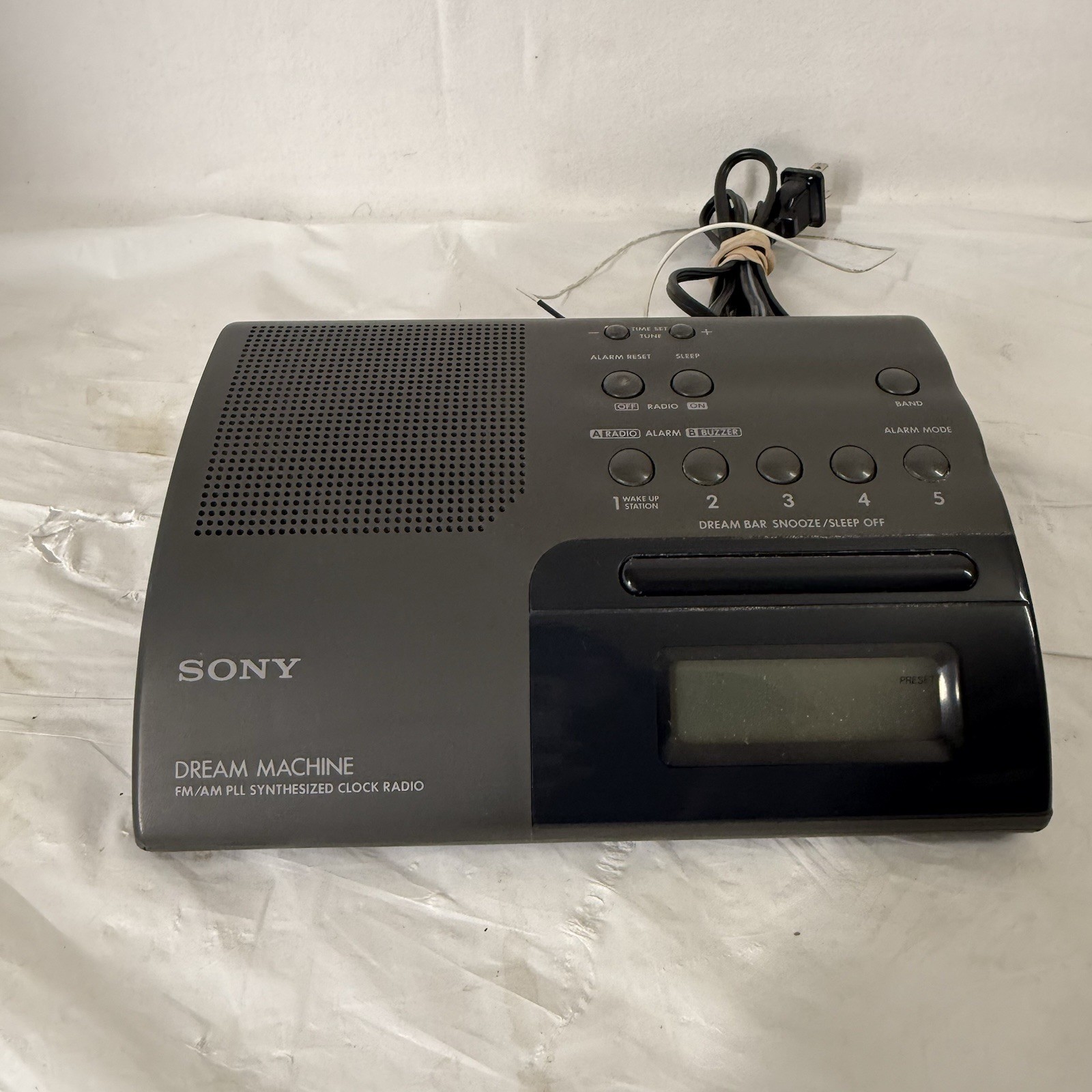 Sony Dream Machine Original 1992 Radio Alarm Clock ICF-C203 Very Good Conditions