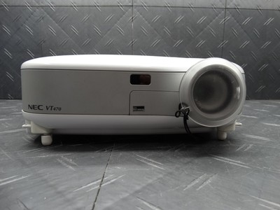 NEC VT470 Digital Video Projector Used