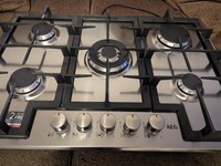 AEG 3000 Series 75cm 5 Burner Gas Hob with Wok Burner - Stainless Ste HGX75400SM