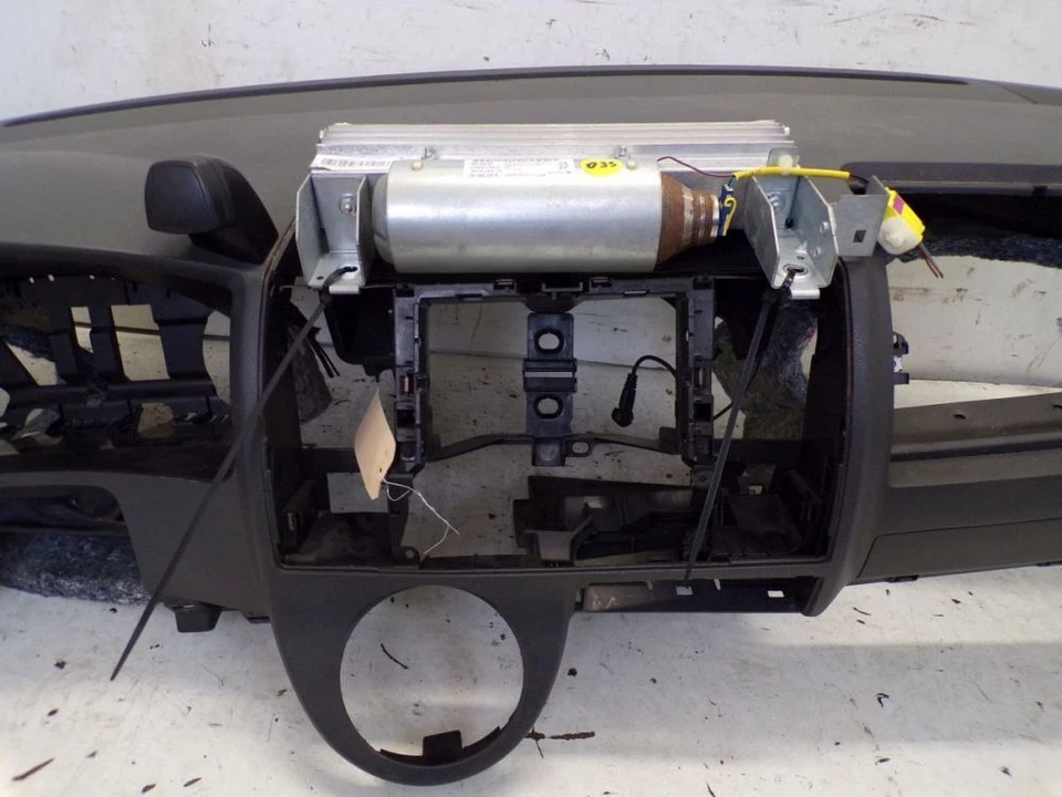 Armaturenbrett Cockpit grau passt für VW TRANSPORTER V BUS T5 7HB, 7HJ,2.5 TDI - Bild 2 von 4