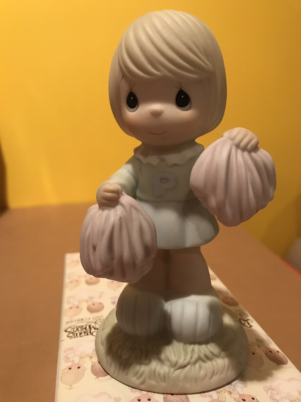 PRECIOUS MOMENTS FIGURINE Cheers to the Leader 1987 Cheerleader #104035 | eBay