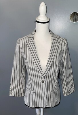 Soho Apparel LTD Blazer Size M NWT!!