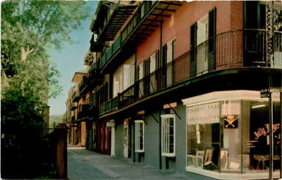 PIRATE'S ALLEY, New Orleans, La., Cabildo, St. Louis Cathedral, Grant Postcard